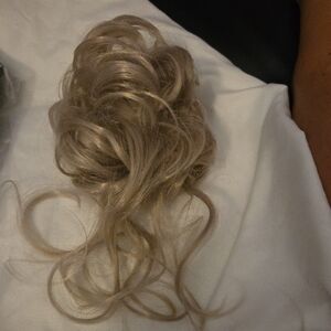 Luxurious Ash Blonde Hair Extension